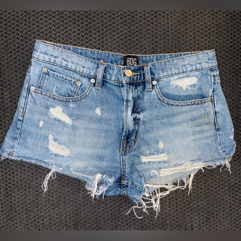 Urban Outfitters BDG essential mid rise denim short shorts